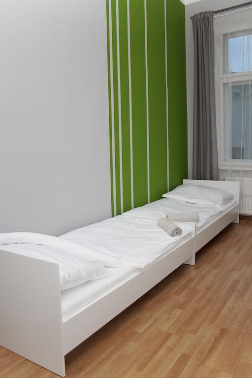 Pillows Party Hostel Krakow Room photo